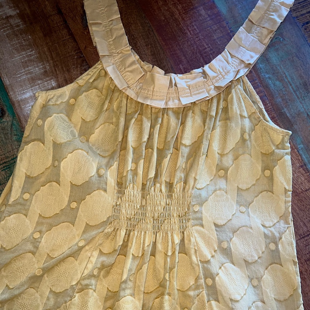BCBG yellow polka dot sleeveless top. SZ. M - Picture 9 of 12